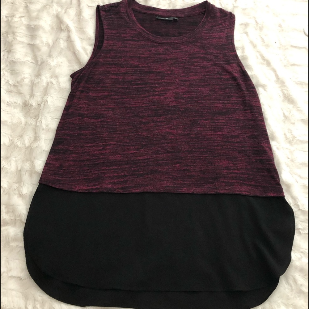Apt. 9 women’s long top👛